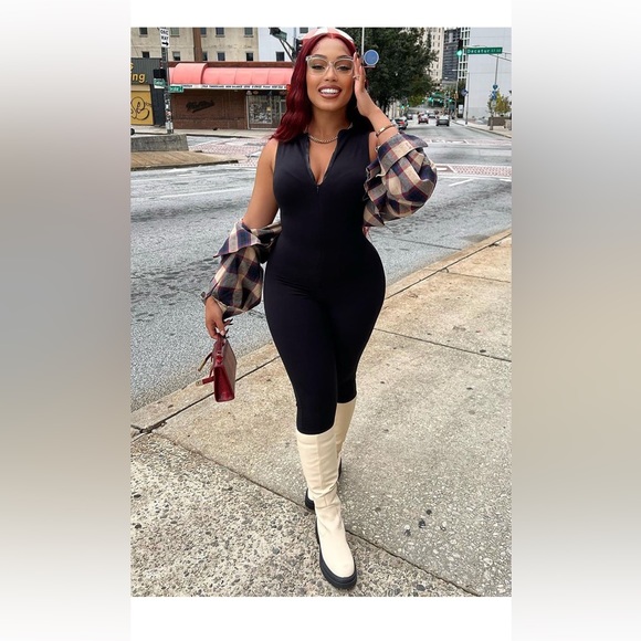 Fashion Nova In my prime knee high boots - Picture 6 of 7